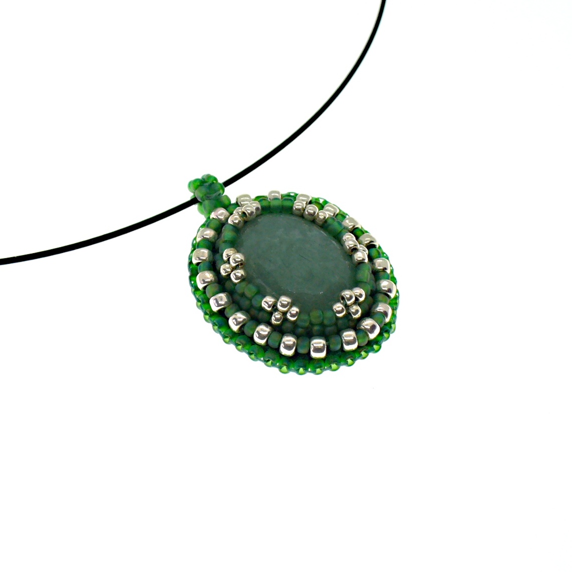 Náhrdelníky z minerálů