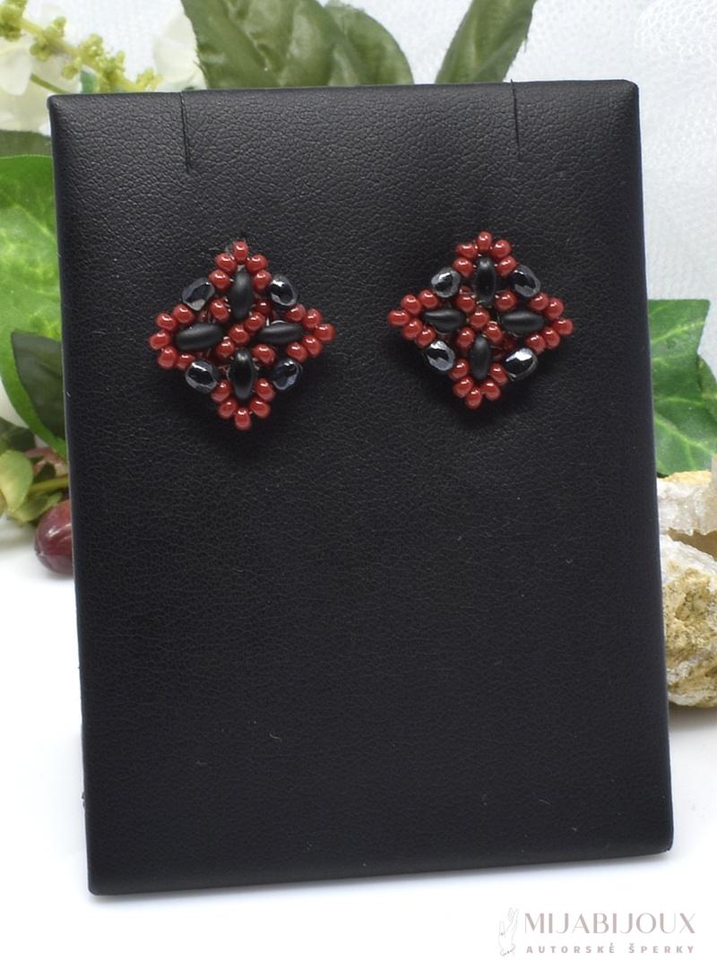 Červeno - černé puzetky