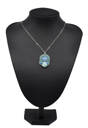 Náhrdelník z minerálu tyrkys