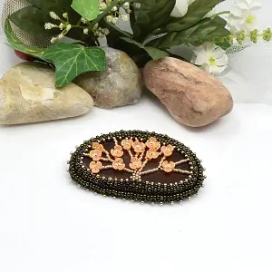 Brož z minerálu hnědý achát