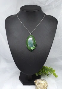 Náhrdelník s plátkem achátu