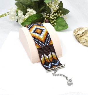 Stylový indiánský náramek