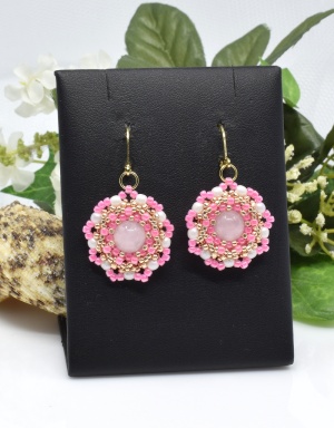 Růžovo-zlaté náušnice z růženínu