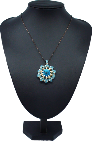 Náhrdelník z modré rivoli