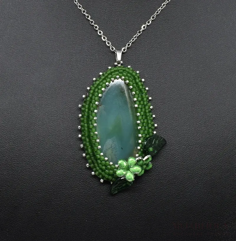 Náhrdelník s plátkem achátu